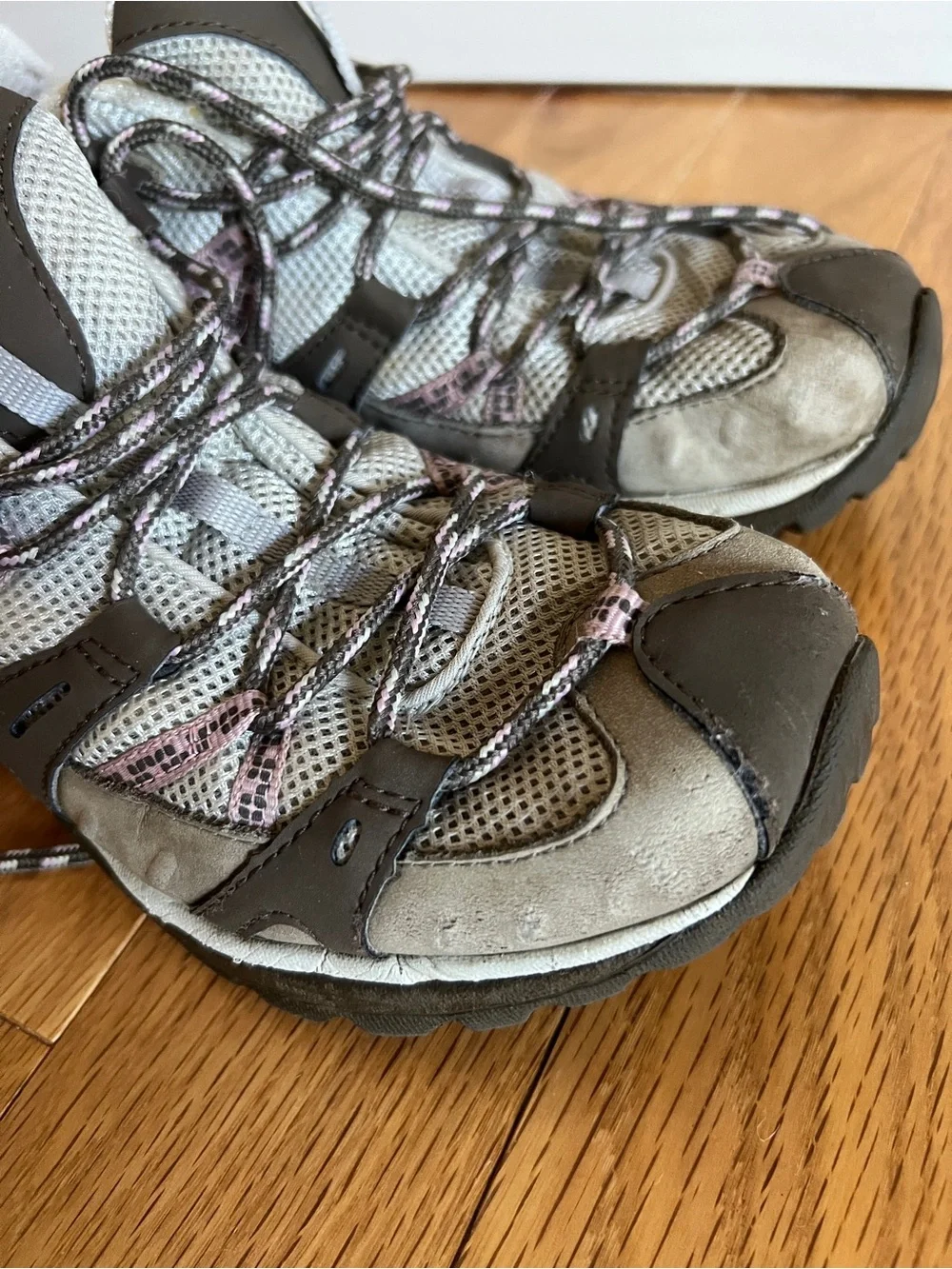 Merrell Trail Sneakers in Gray and Cream